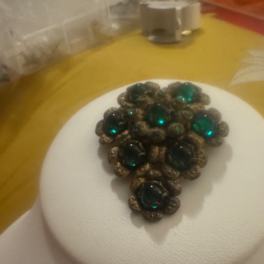 Vintage Green Crystal Flower Cluster Clip